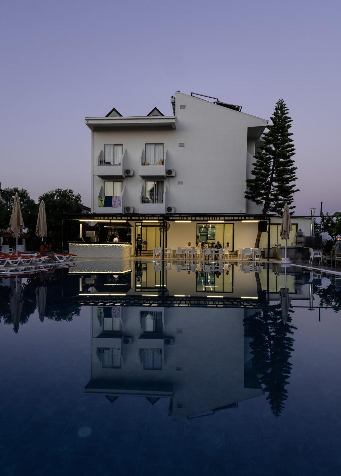 Side Sunset Hotel Eksteriør billede